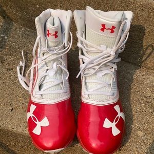 Excellent condition UArmour football cleats size 7